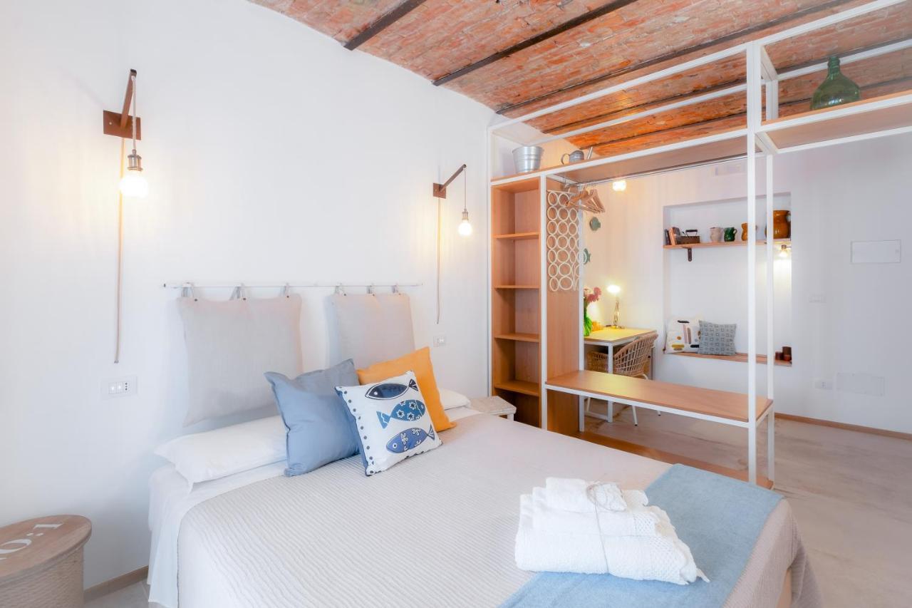 Casa Capasa Mare - Self Check in Apartment Bari Bagian luar foto