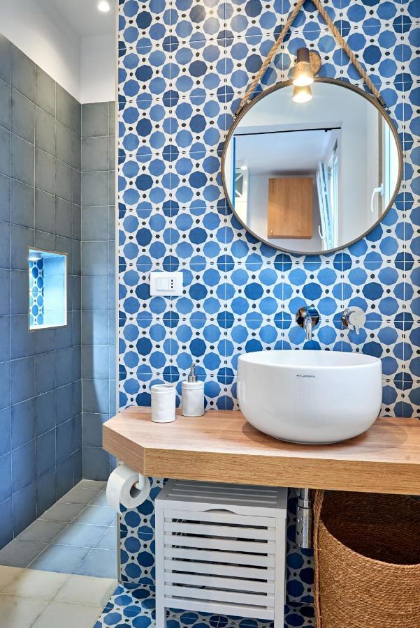 Casa Capasa Mare - Self Check in Apartment Bari Bagian luar foto