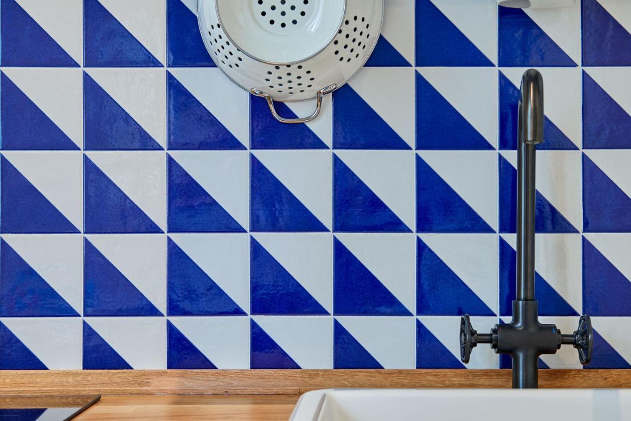 Casa Capasa Mare - Self Check in Apartment Bari Bagian luar foto